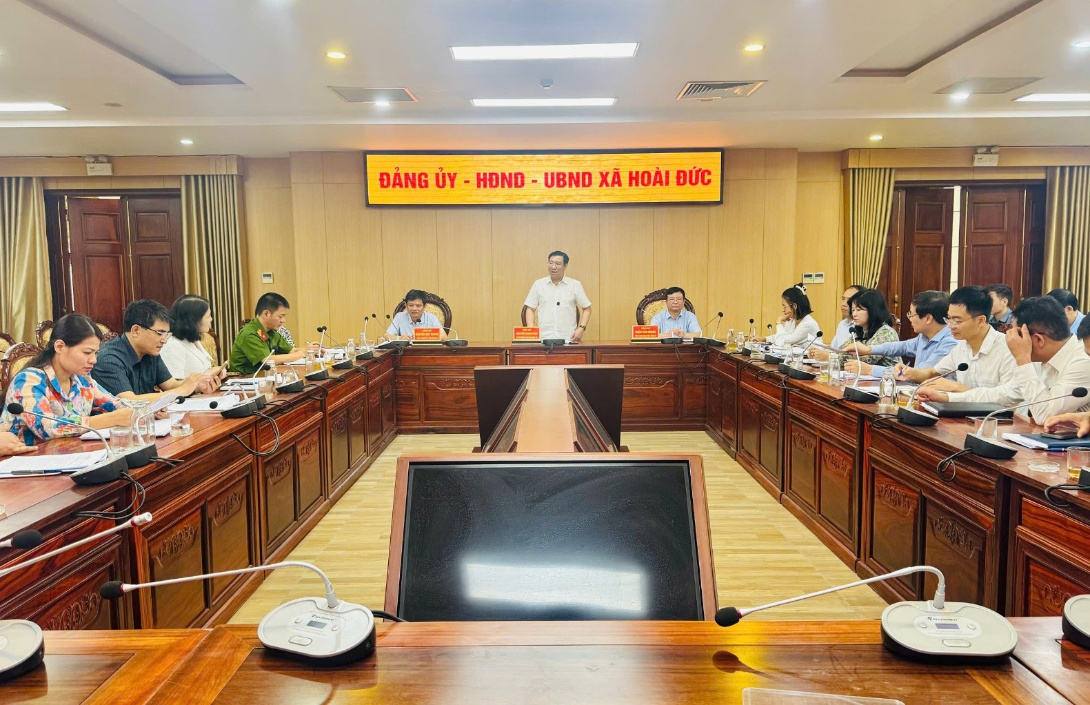 Hội nghị lần thứ 8 Ban Chấp hành Đảng bộ xã Hoài Đức nhiệm kỳ 2025-2030