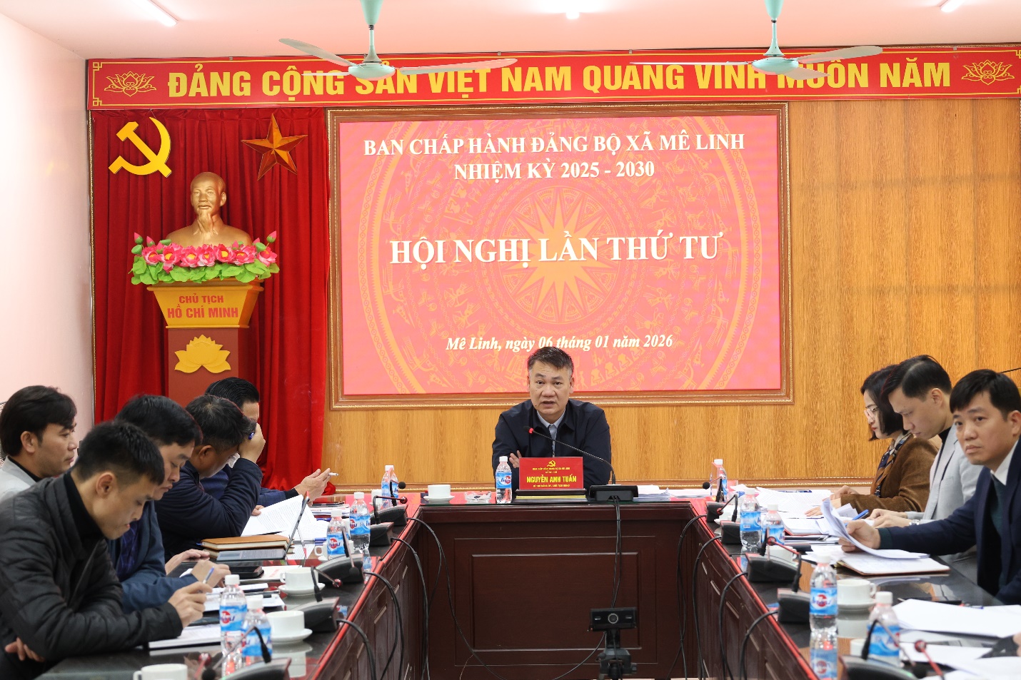 Đảng bộ xã Mê Linh thảo luận, quyết nghị nhiều nội dung quan trọng về an ninh và công tác cán bộ