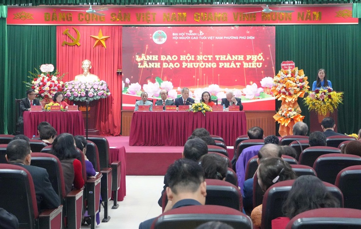 Phường Phú Diễn thành lập Hội Người cao tuổi nhiệm kỳ mới, phát huy vai trò “tuổi cao - gương sáng” trong cộng đồng