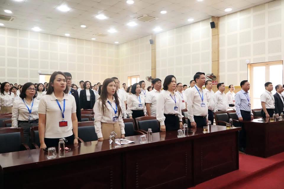 Phường Long Biên: Tổ chức Sinh hoạt chính trị dưới cờ tháng 3-2026 với tinh thần "Kỷ cương, Trách nhiệm, Hành động"