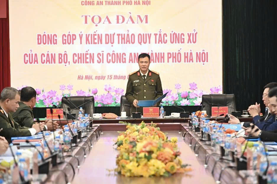 Công an thành phố Hà Nội hoàn thiện Quy tắc ứng xử, xây dựng hình ảnh người chiến sĩ bản lĩnh, nhân văn