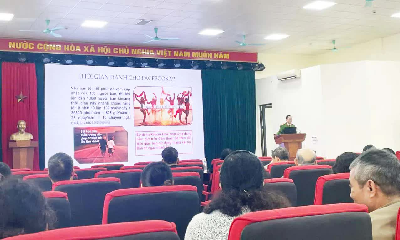 Phường Xuân Đỉnh quán triệt Nghị quyết Đại hội MTTQ thành phố, nâng cao nhận thức an ninh mạng trong giai đoạn chuyển đổi số