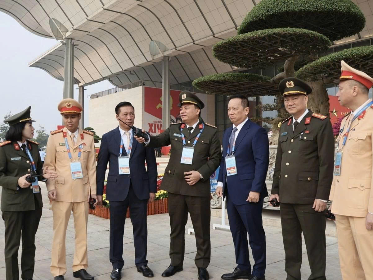 Công an thành phố Hà Nội diễn tập dẫn đoàn, siết chặt phương án giao thông phục vụ Đại hội XIV của Đảng