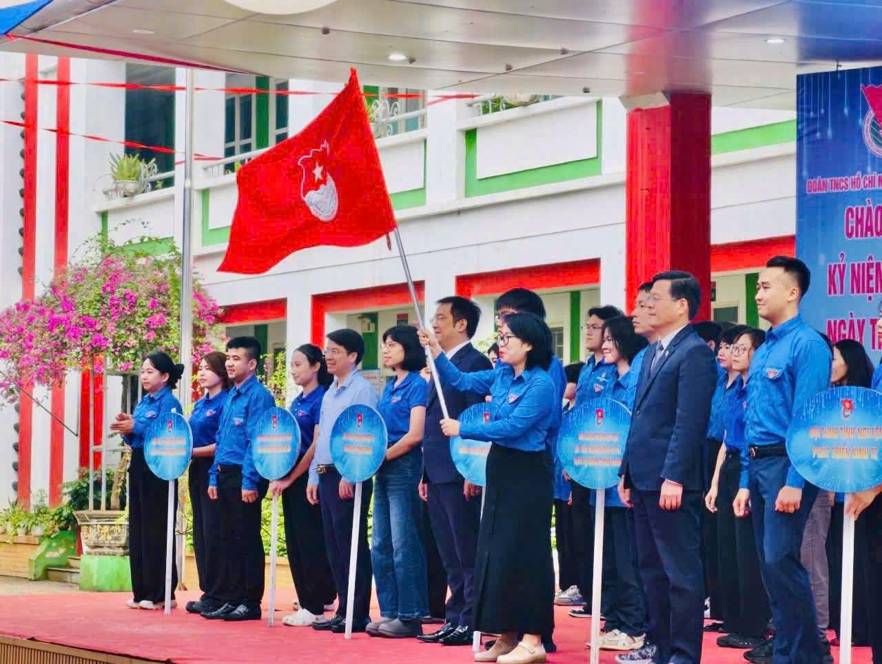 Tuổi trẻ phường Việt Hưng ra quân Tháng Thanh niên năm 2026