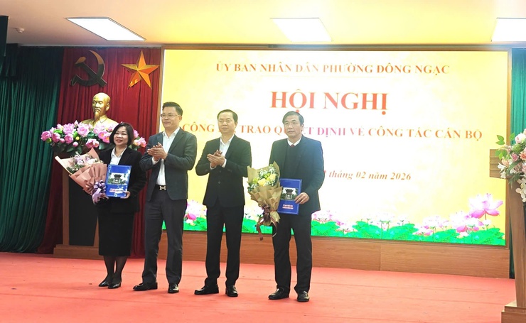 Phường Đông Ngạc kiện toàn nhân sự, nâng cao chất lượng đội ngũ cán bộ đáp ứng yêu cầu nhiệm vụ mới