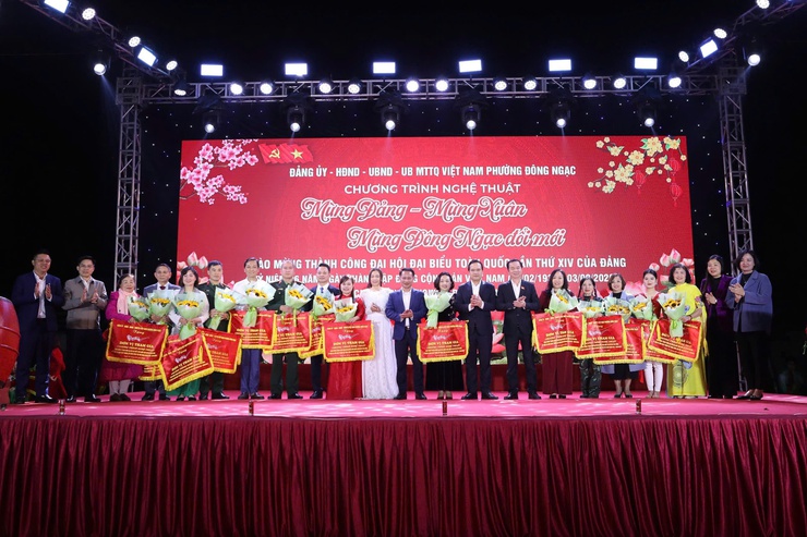 Phường Đông Ngạc rực rỡ đêm nghệ thuật mừng Đảng, mừng Xuân Bính Ngọ 2026