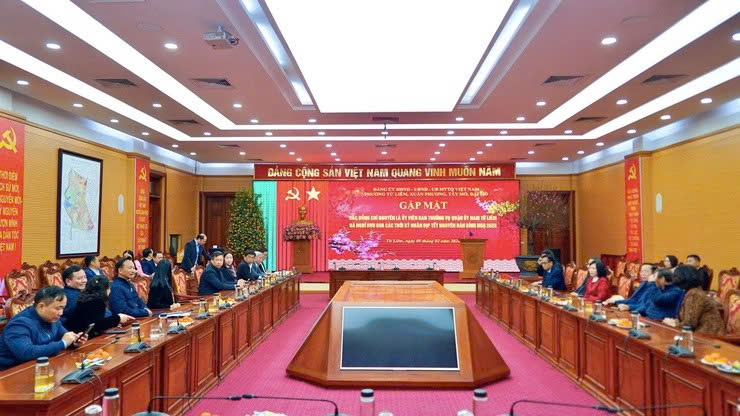 Gặp mặt nguyên lãnh đạo quận Nam Từ Liêm (cũ), nối dài truyền thống đoàn kết đầu xuân