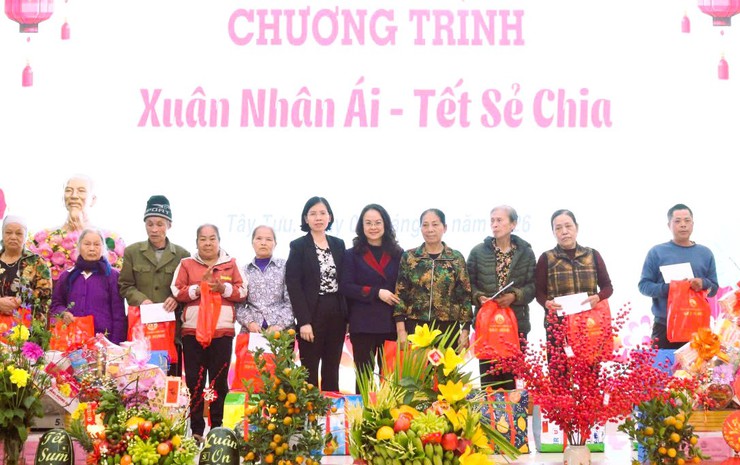 Phường Tây Tựu lan tỏa nghĩa tình qua chương trình “Xuân Nhân ái - Tết sẻ chia” dịp Tết Bính Ngọ 2026