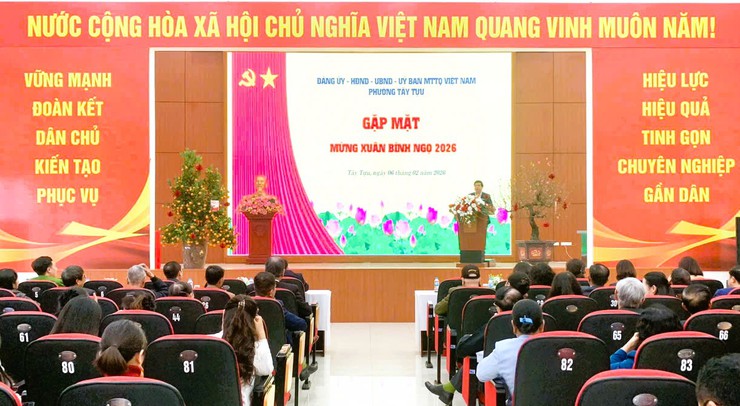 Phường Tây Tựu gặp mặt mừng Xuân Bính Ngọ 2026, tri ân các thế hệ lãnh đạo qua các thời kỳ