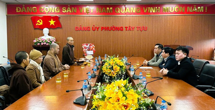 Ban Đại diện Phật giáo liên phường Thượng Cát ra mắt, tăng cường gắn kết đạo pháp với đời sống xã hội