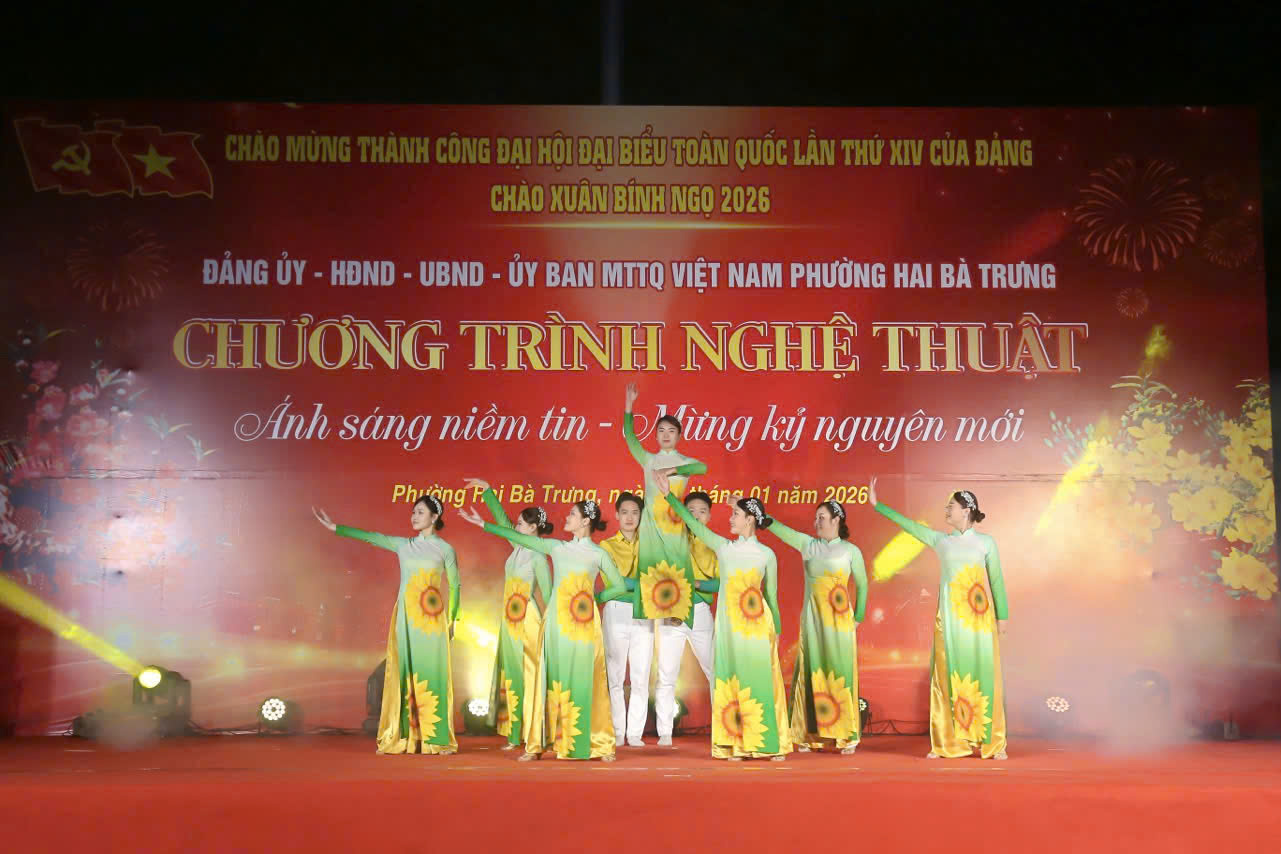 Phường Hai Bà Trưng rực sáng đêm nghệ thuật “Ánh sáng niềm tin – mừng kỷ nguyên mới”