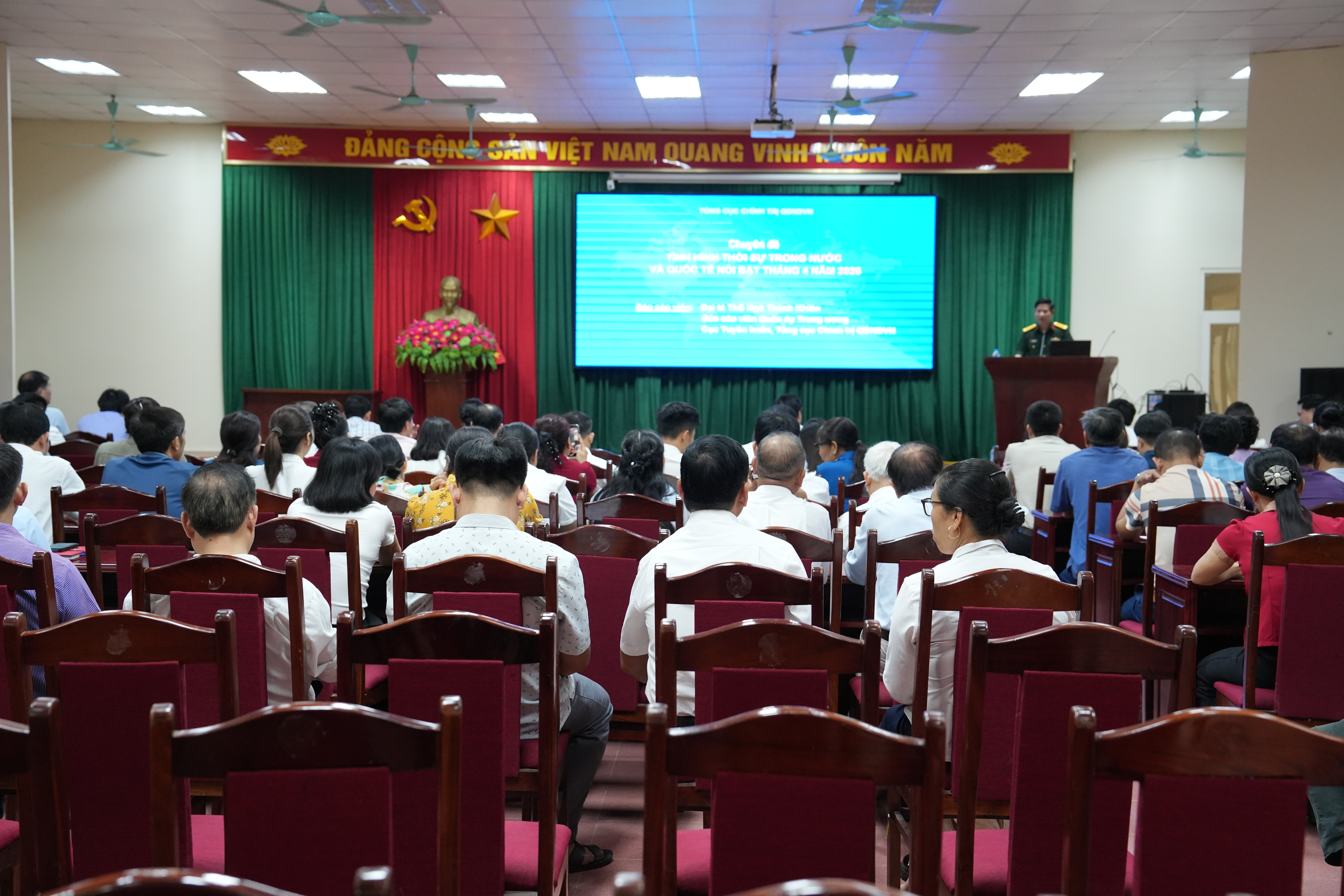 Xã Quảng Oai nâng cao năng lực tuyên truyền cơ sở, củng cố trận địa tư tưởng trong bối cảnh thông tin đa chiều