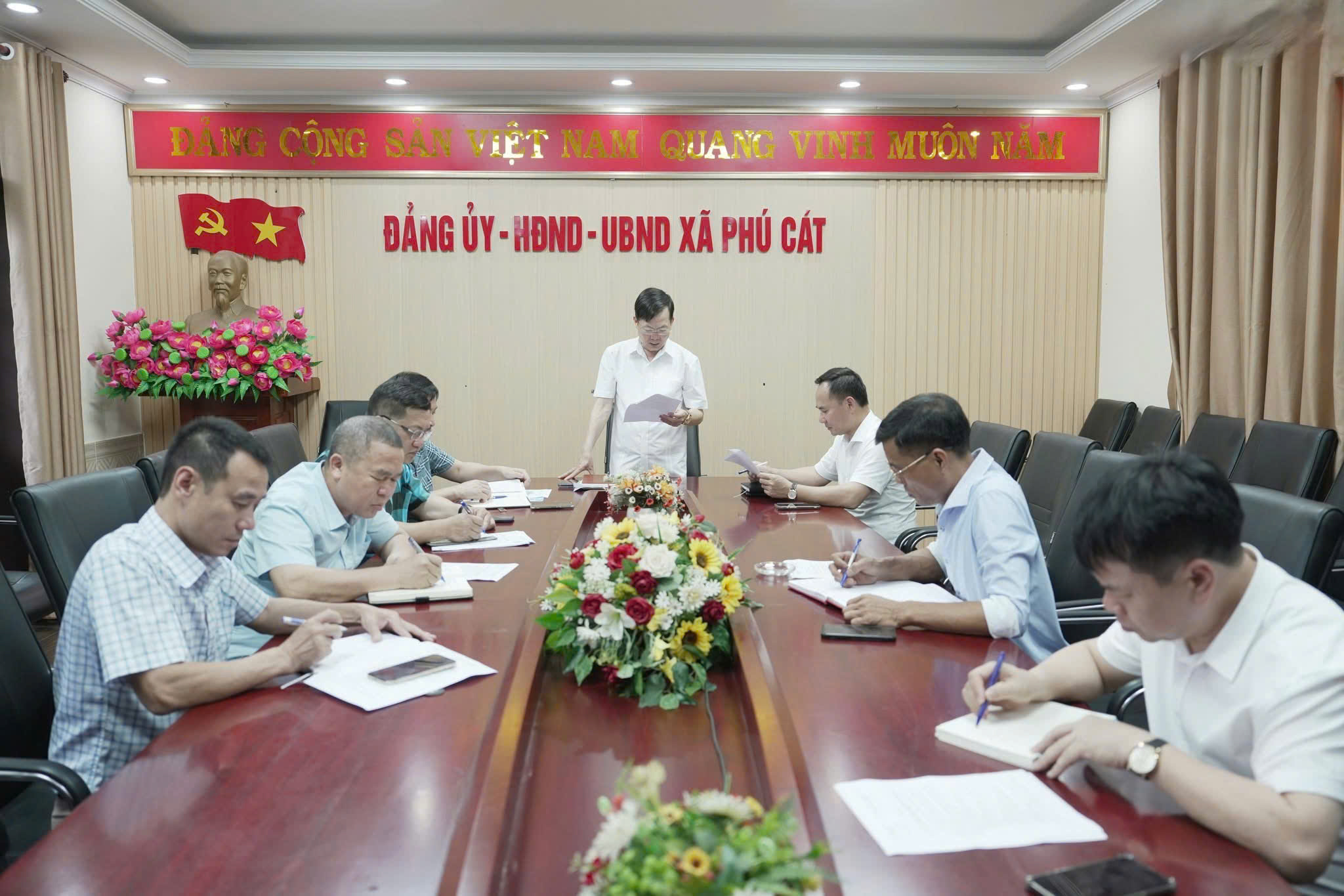 Xã Phú Cát thống nhất toàn diện nội dung Kỳ họp chuyên đề HĐND khóa XXI, quyết nghị các định hướng phát triển giai đoạn mới