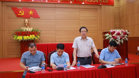 UBND xã Suối Hai đối thoại tháo gỡ vướng mắc đất đai cho 29 hộ di dân, hướng tới cấp giấy chứng nhận quyền sử dụng đất