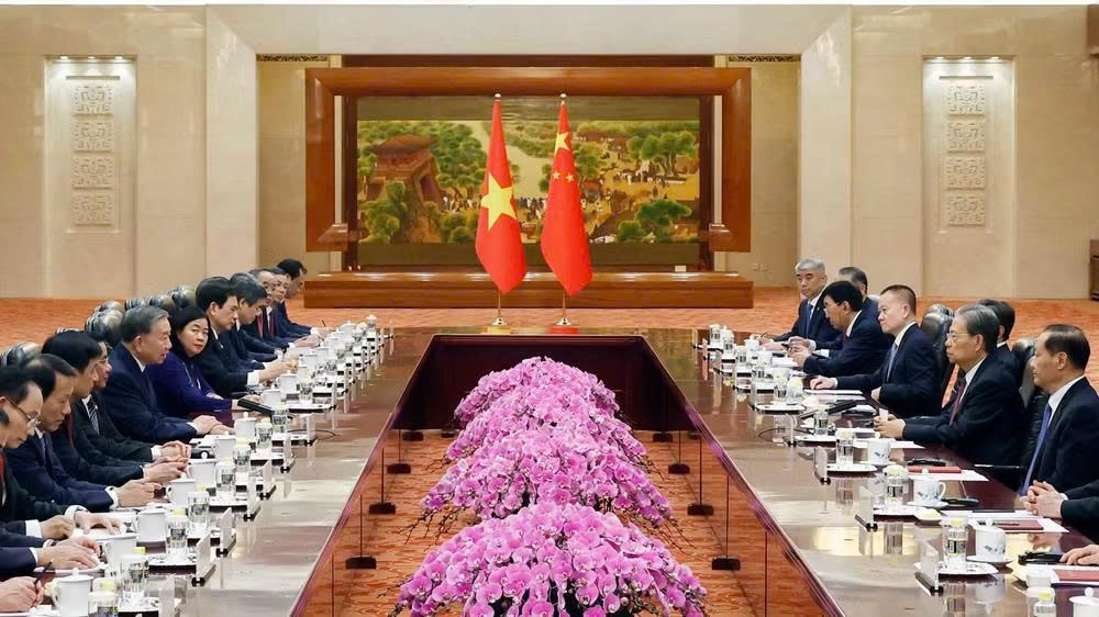 Tổng Bí thư, Chủ tịch nước Tô Lâm hội kiến Ủy viên trưởng Nhân đại toàn quốc Trung Quốc Triệu Lạc Tế