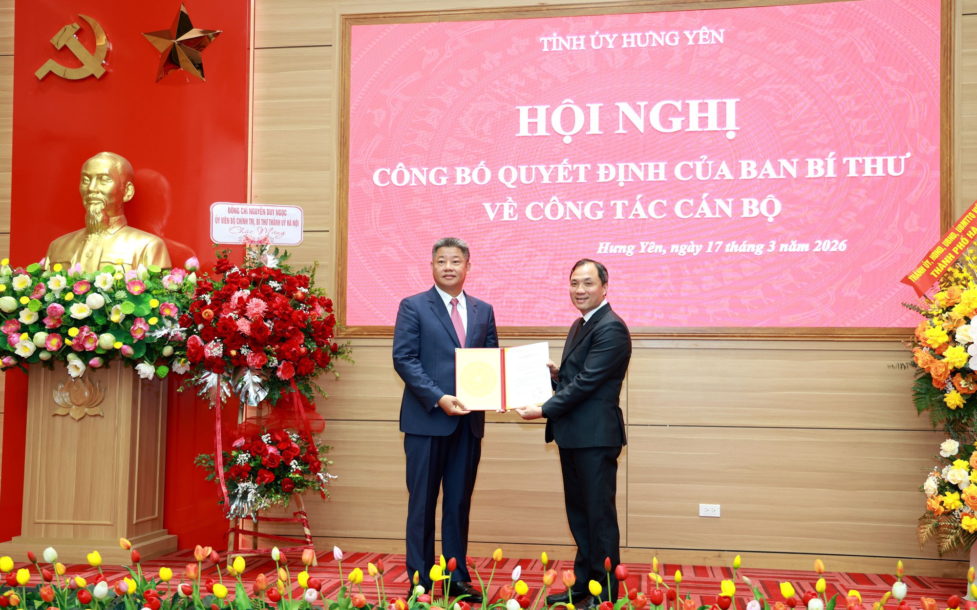 Điều động Phó Chủ tịch UBND thành phố Hà Nội Nguyễn Mạnh Quyền giữ chức Phó Bí thư Tỉnh ủy Hưng Yên
