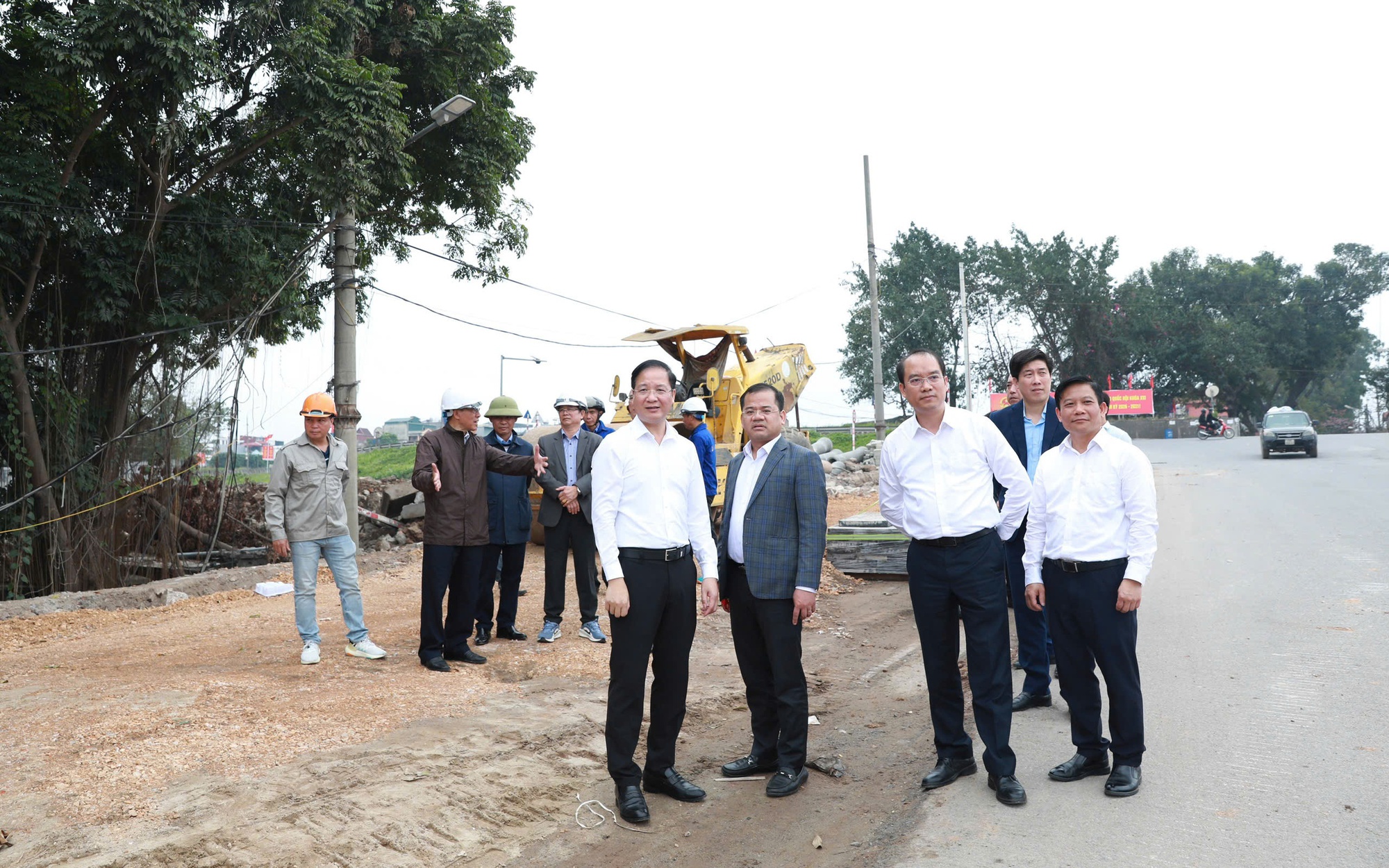 Phường Vĩnh Hưng tăng tốc giải phóng mặt bằng dự án đường Lĩnh Nam ngay sau kỳ nghỉ Tết Bính Ngọ 2026