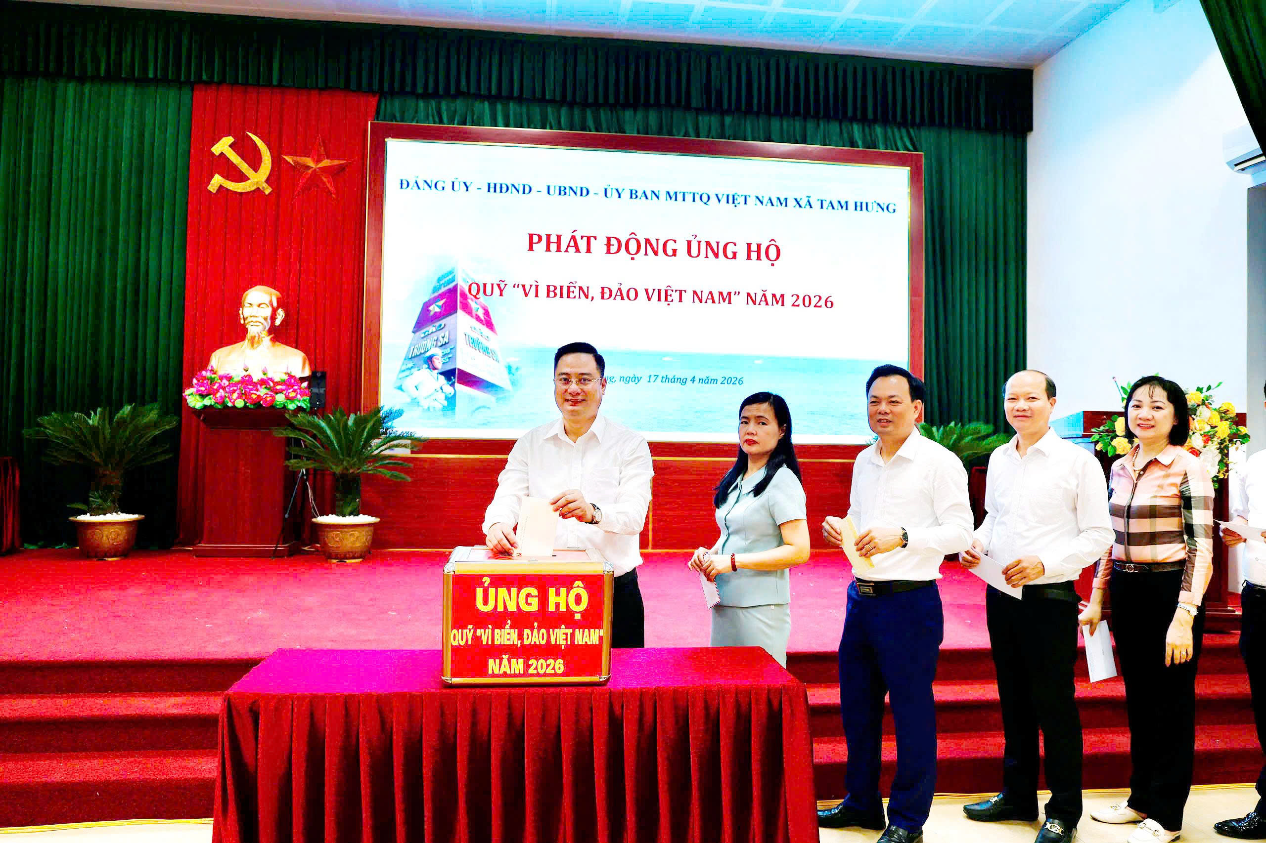 Xã Tam Hưng phát động ủng hộ Quỹ “Vì biển, đảo Việt Nam” năm 2026, lan tỏa tinh thần hướng về chủ quyền Tổ quốc