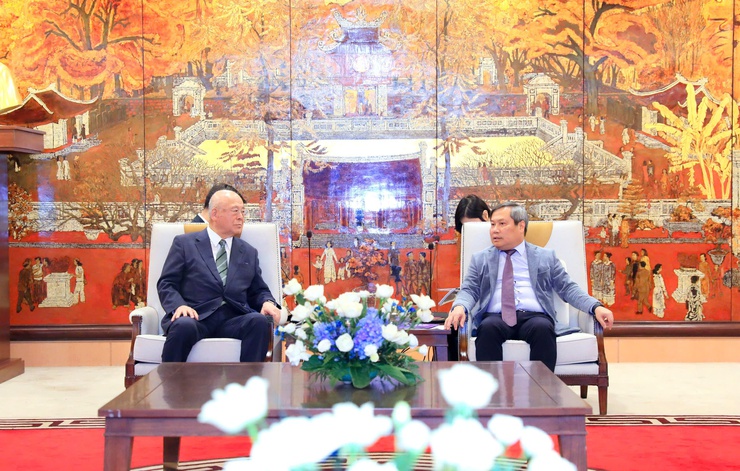 Chủ tịch UBND thành phố Hà Nội Vũ Đại Thắng làm việc với đoàn công tác Liên minh Nghị sĩ hữu nghị Nhật - Việt