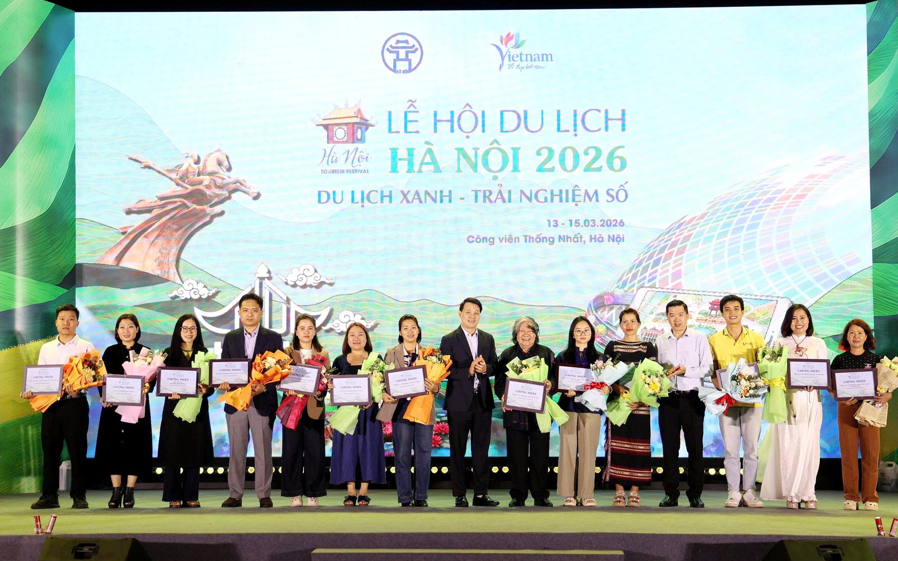 Lễ hội Du lịch Hà Nội 2026: Gần 80 nghìn lượt khách, lan tỏa mạnh mẽ thông điệp “du lịch xanh, trải nghiệm số”
