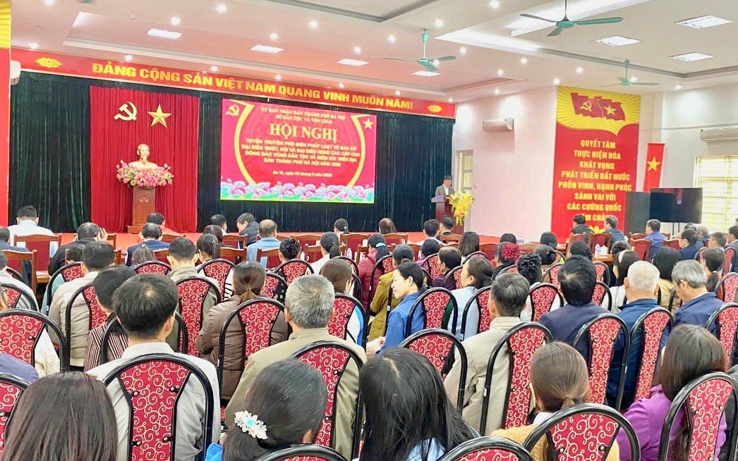 Hà Nội tăng cường tuyên truyền Luật Bầu cử cho đồng bào dân tộc thiểu số trước ngày hội toàn dân