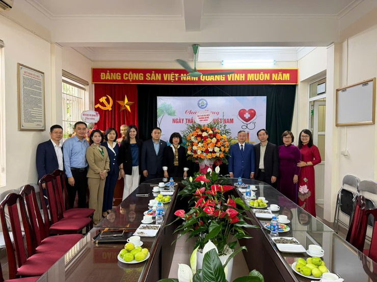 Phường Bồ Đề tri ân đội ngũ thầy thuốc nhân kỷ niệm 71 năm Ngày Thầy thuốc Việt Nam