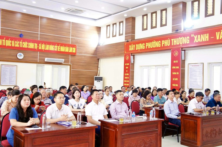 Phường Phú Thượng tăng cường định hướng tư tưởng qua hội nghị thông tin thời sự quý I-2026