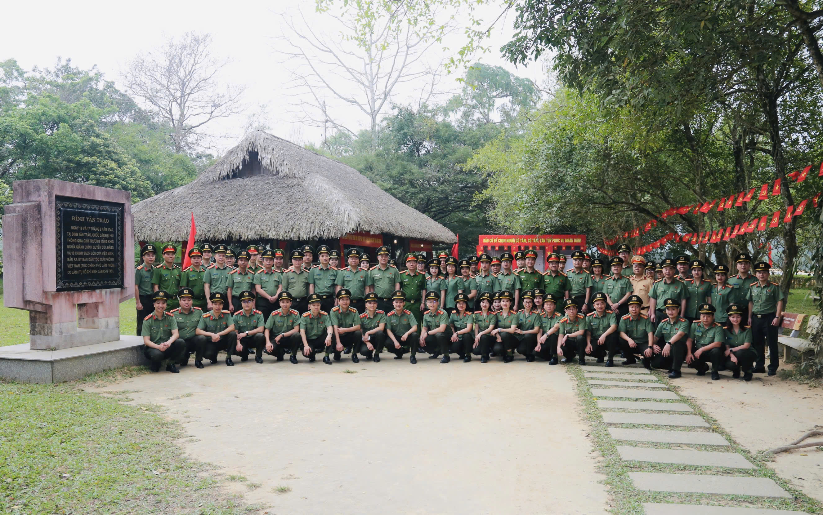 Công an thành phố Hà Nội: Lực lượng Tham mưu về nguồn tại Tuyên Quang, hun đúc bản lĩnh, tiếp nối truyền thống 80 năm
