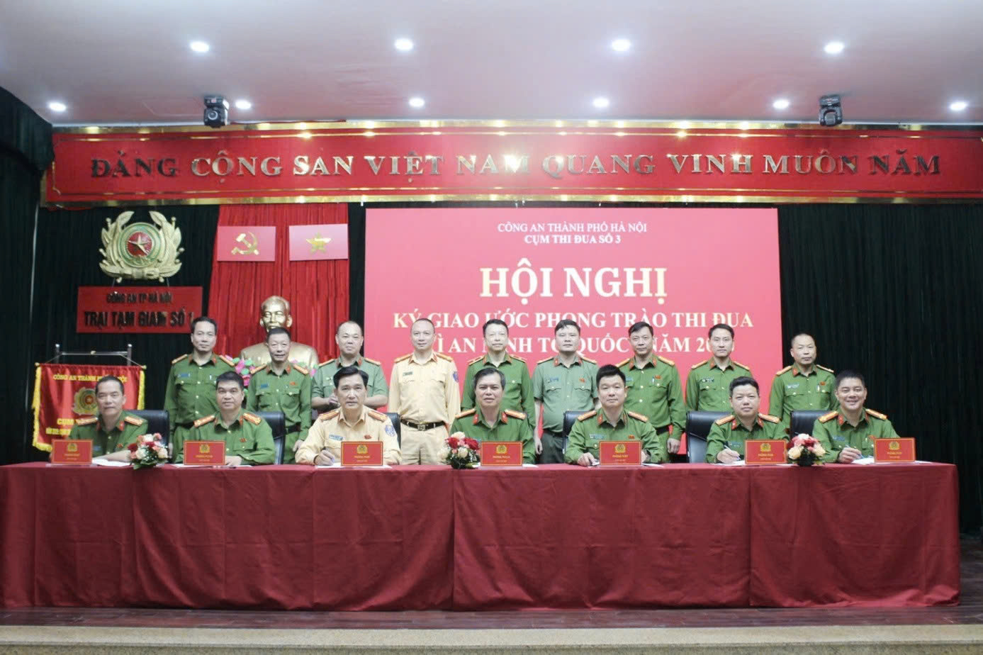 CATP Hà Nội: Cụm thi đua số 3 ký giao ước năm 2026, siết kỷ luật, nâng chất phong trào “Vì an ninh Tổ quốc”