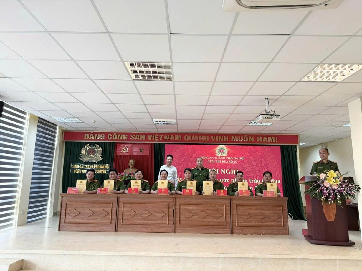 Cụm thi đua số 15 Công an thành phố phát động phong trào “Vì an ninh Tổ quốc”, quyết tâm hoàn thành xuất sắc nhiệm vụ năm 2026