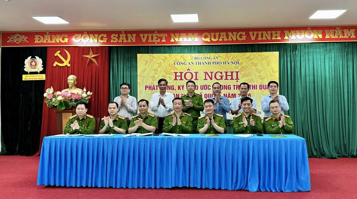 Cụm thi đua số 19 Công an thành phố phát động phong trào “Vì an ninh Tổ quốc”, nhấn mạnh đổi mới, hiện đại hóa từ cơ sở