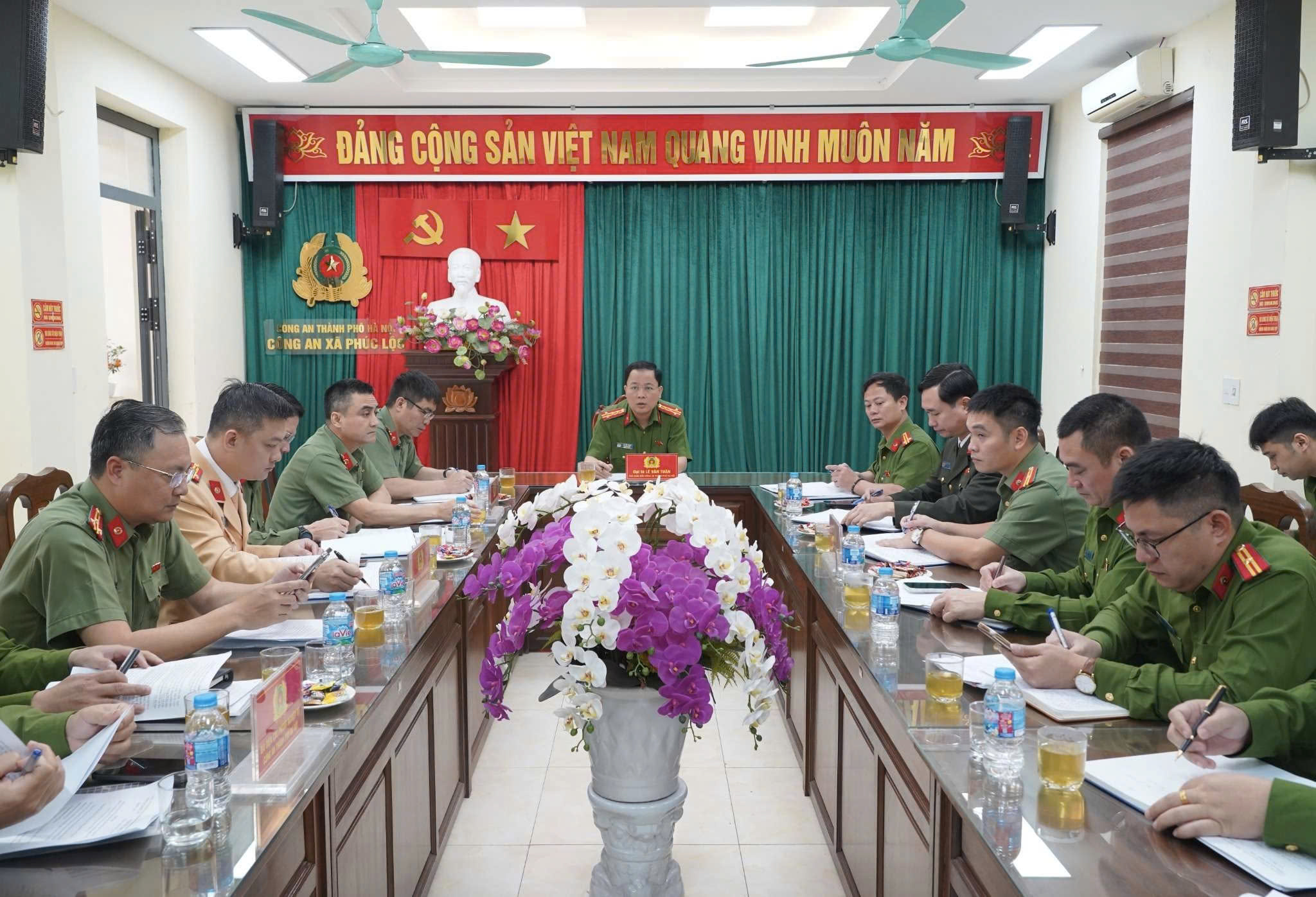 Công an Hà Nội tổng kiểm tra diện rộng, yêu cầu “rõ người, rõ việc” bảo đảm an ninh tuyệt đối cho ngày bầu cử