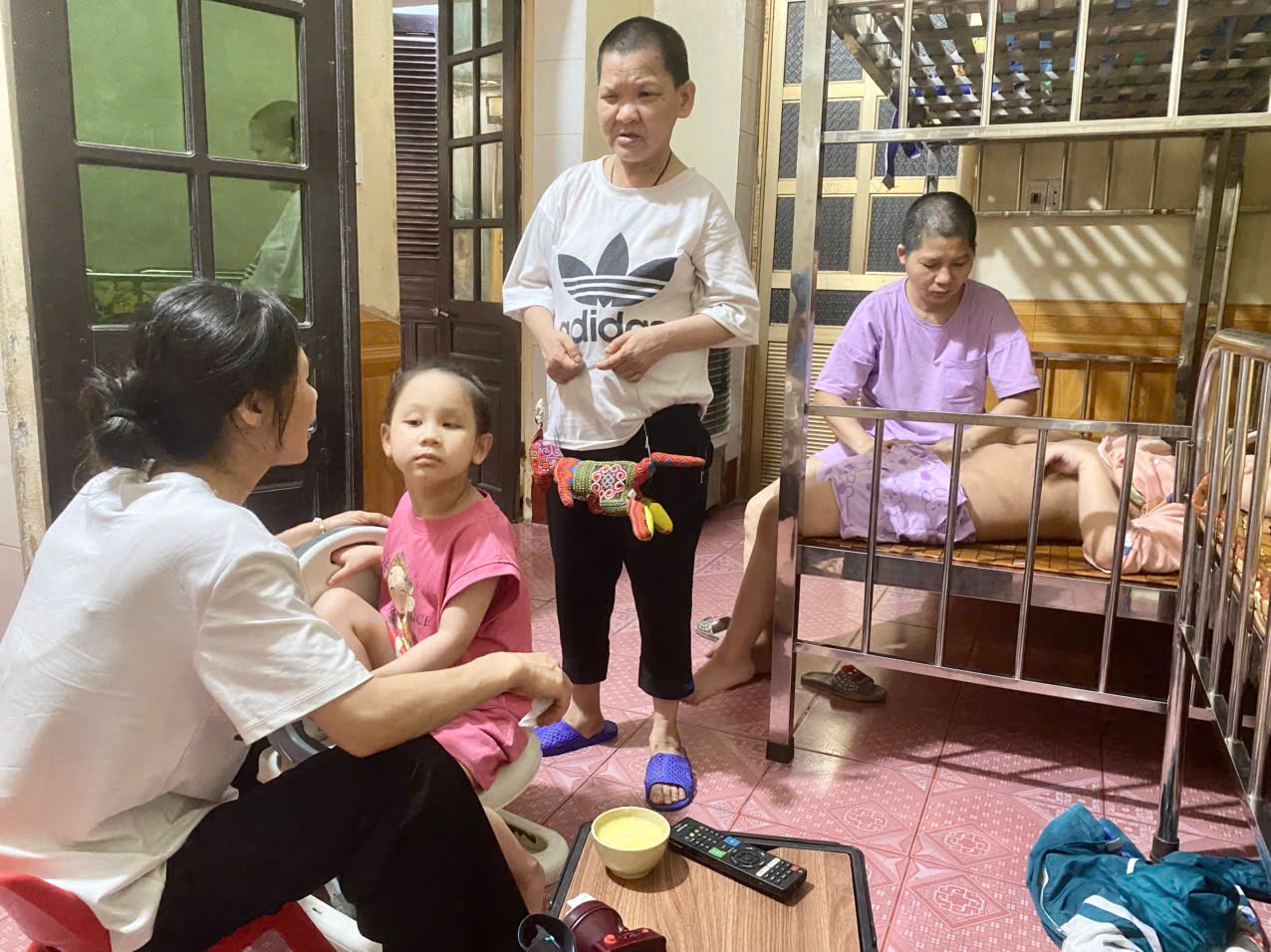 Mái ấm La Vang ở xã Chuyên Mỹ: “Ngọn đèn không tắt” sưởi ấm những phận đời kém may mắn