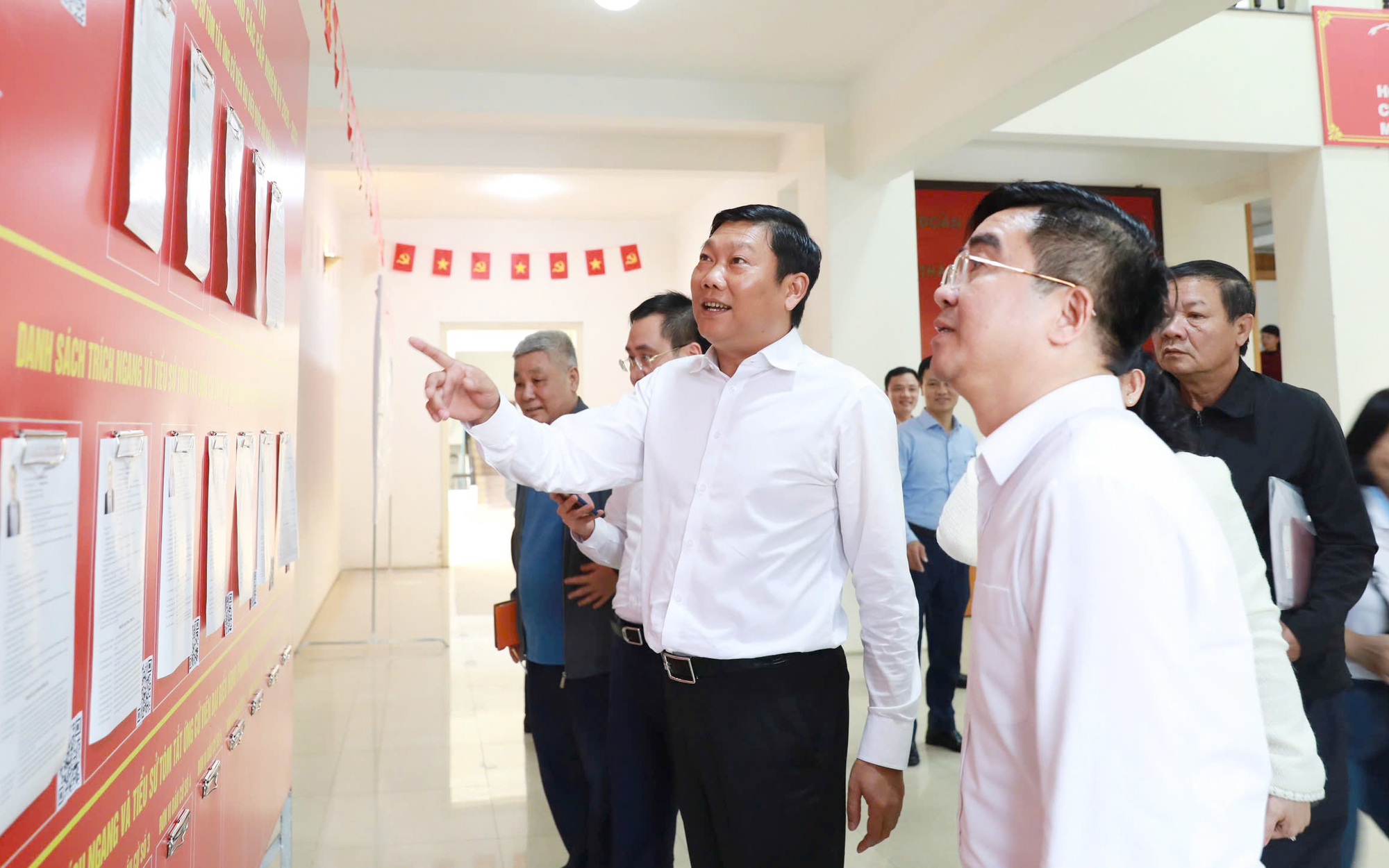 Chủ nhiệm Uỷ ban Kiểm tra Thành uỷ Đỗ Anh Tuấn yêu cầu các phường “làm ngay, làm đúng, làm đến cùng” để bảo đảm thành công cuộc bầu cử