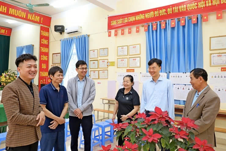 Phường Tùng Thiện rà soát toàn diện, hoàn tất khâu chuẩn bị cho ngày bầu cử 15-3