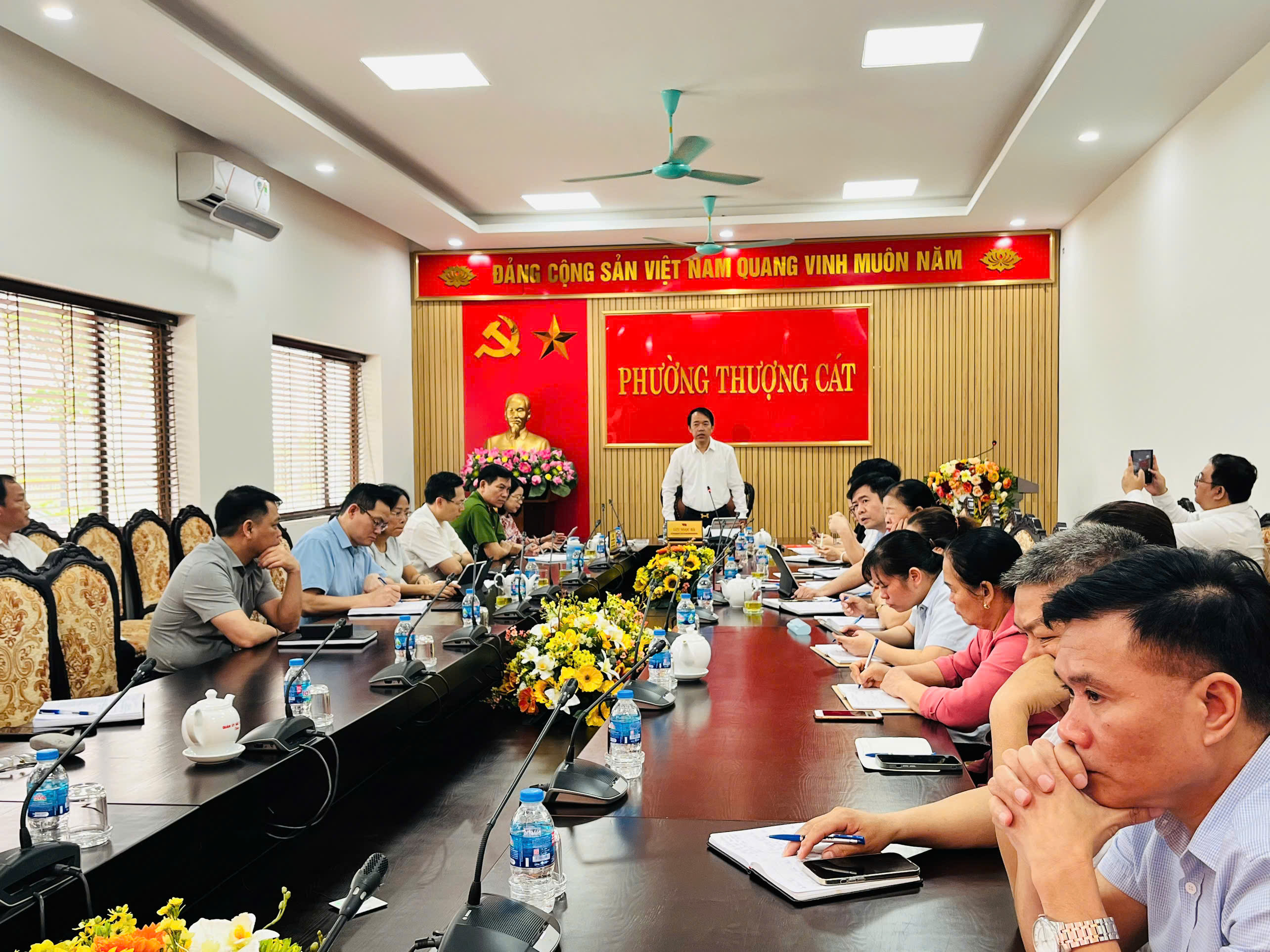 Phường Thượng Cát siết chặt kỷ luật, nâng tầm chất lượng xây dựng Đảng qua giao ban tháng 4-2026
