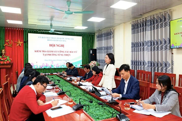Đoàn giám sát của Ủy ban MTTQ Việt Nam thành phố Hà Nội kiểm tra công tác chuẩn bị bầu cử tại phường Tùng Thiện