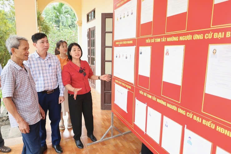 HĐND phường Tùng Thiện siết chặt giám sát từng khâu chuẩn bị bầu cử tại cơ sở
