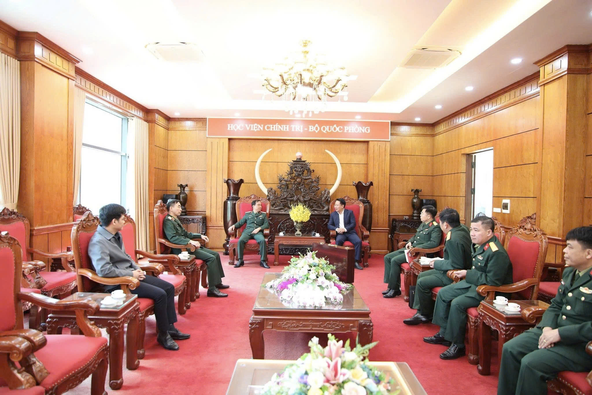 Phường Hà Đông kiểm tra toàn diện công tác bầu cử tại khối lực lượng vũ trang, bảo đảm sẵn sàng cho ngày hội toàn dân