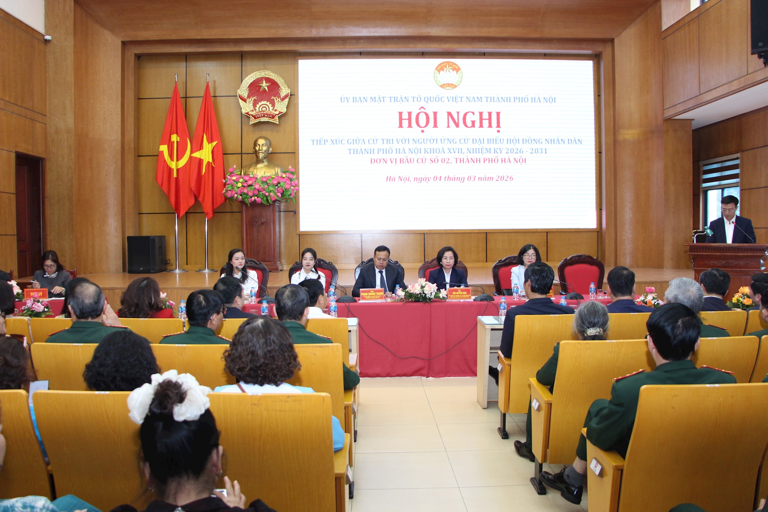 Ứng cử viên HĐND thành phố khóa XVII cam kết thúc đẩy chuyển đổi số, nâng cao an sinh và chất lượng sống cho người dân Thủ đô