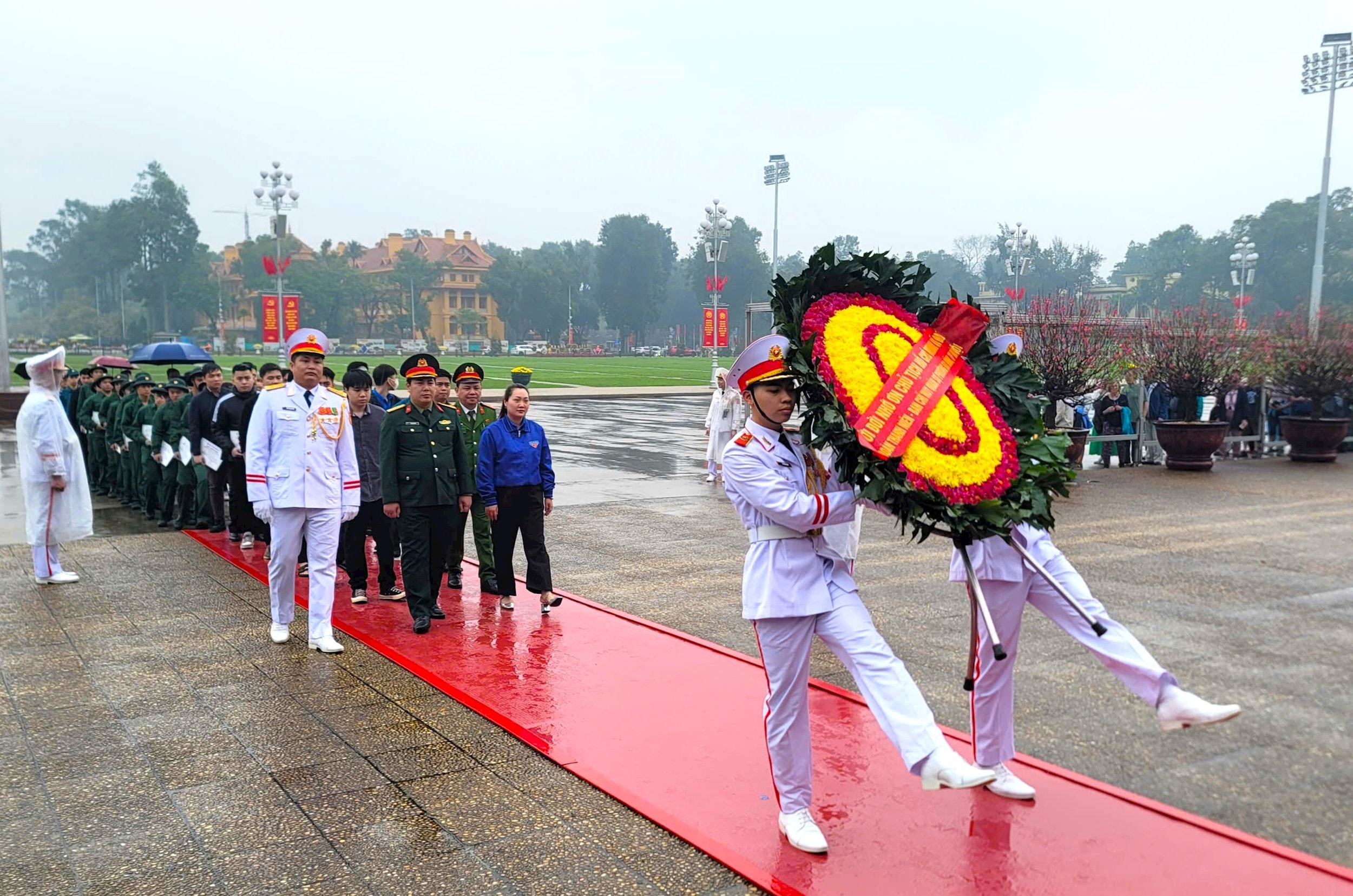 Thanh niên phường Ba Đình sẵn sàng lên đường thực hiện nghĩa vụ thiêng liêng với Tổ quốc