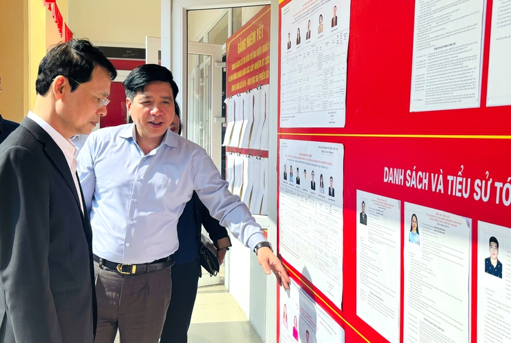Hà Nội: Đoàn giám sát HĐND thành phố khảo sát công tác chuẩn bị bầu cử tại các phường Tây Tựu, Đông Ngạc, Xuân Đỉnh
