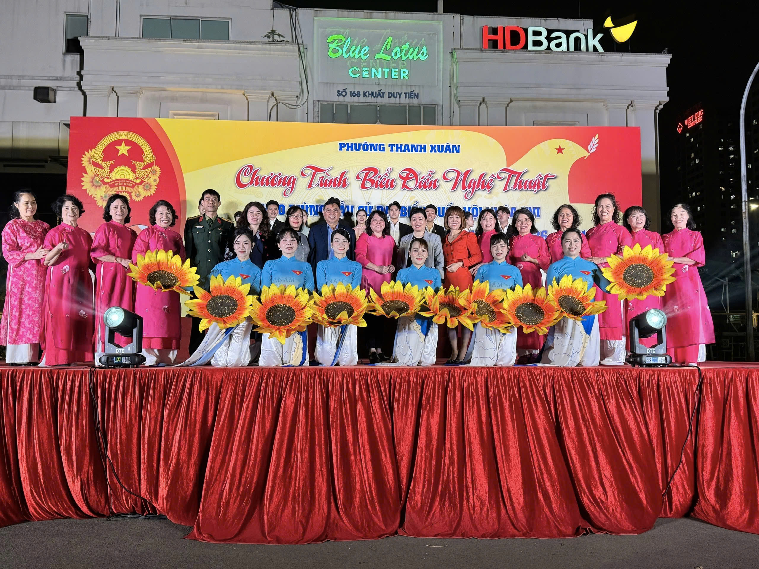 Phường Thanh Xuân rực rỡ đêm văn nghệ, lan tỏa khí thế hướng về ngày bầu cử 15-3-2026