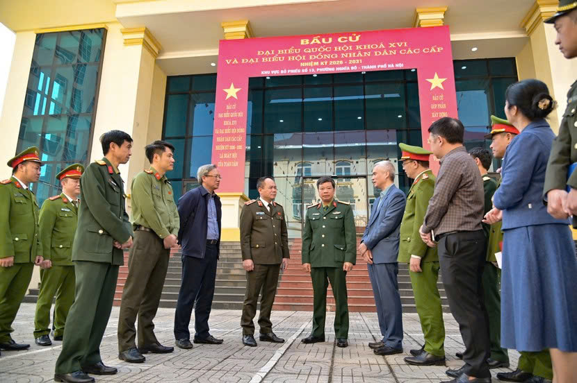 Giám đốc Công an Hà Nội kiểm tra công tác bảo đảm an ninh bầu cử tại nhiều đơn vị trọng điểm