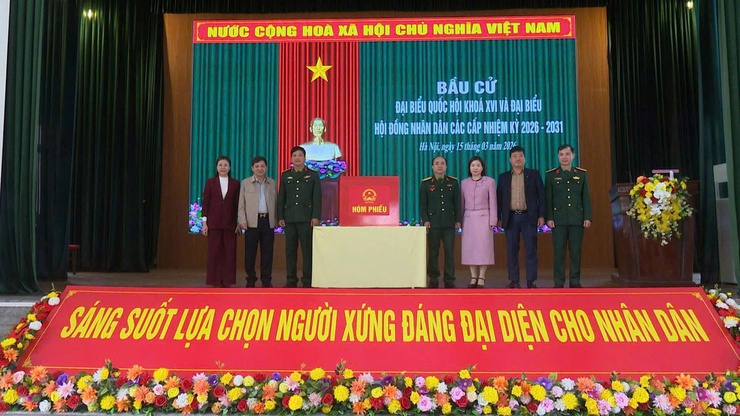 Xã Sóc Sơn kiểm tra chặt chẽ các khu vực bỏ phiếu đặc thù, bảo đảm mọi cử tri thực hiện đầy đủ quyền bầu cử