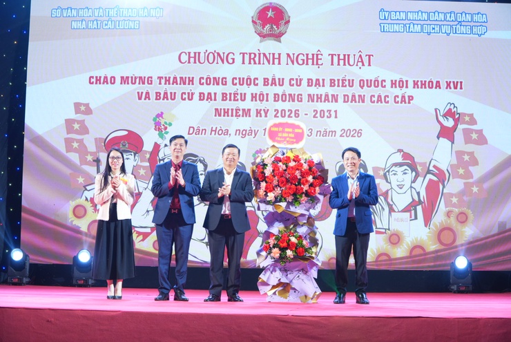 Xã Dân Hòa: Đêm cải lương đặc sắc lan tỏa niềm vui sau ngày hội bầu cử