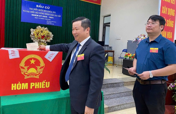 Thôn Ngọc Đình (xã Dân Hoà): 1.710 cử tri nô nức đi bầu, lan tỏa khí thế dân chủ trong Ngày hội non sông