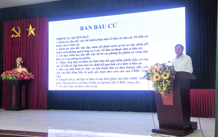 Phường Phú Lương tập huấn nghiệp vụ bầu cử, bảo đảm thống nhất quy trình trước ngày hội lớn