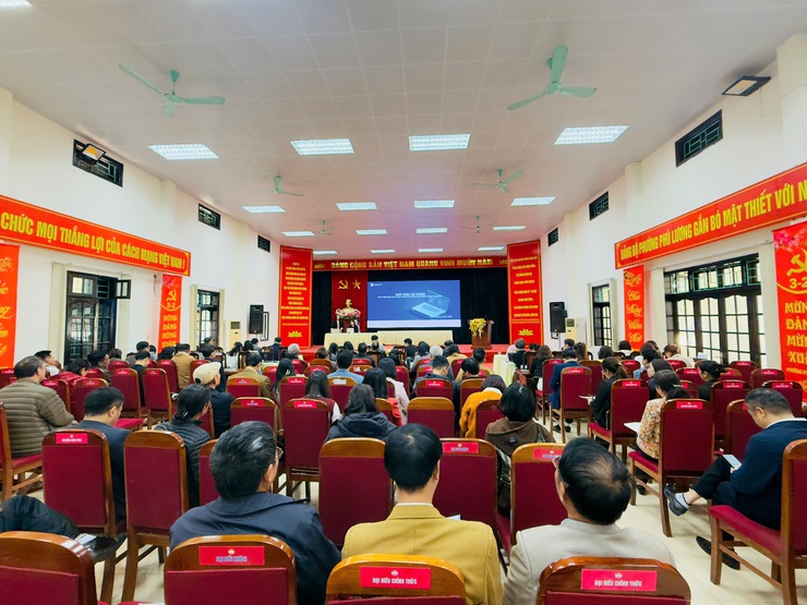 Phường Phú Lương tập huấn hệ thống giải quyết thủ tục hành chính của Đảng, đẩy mạnh chuyển đổi số