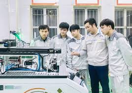 Hà Nội triển khai chương trình phát triển thị trường lao động, hướng tới nguồn nhân lực chất lượng cao cho kinh tế số và kinh tế xanh